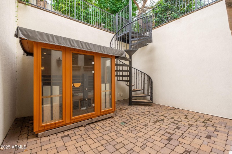 2196 E Champagne Pl - 55