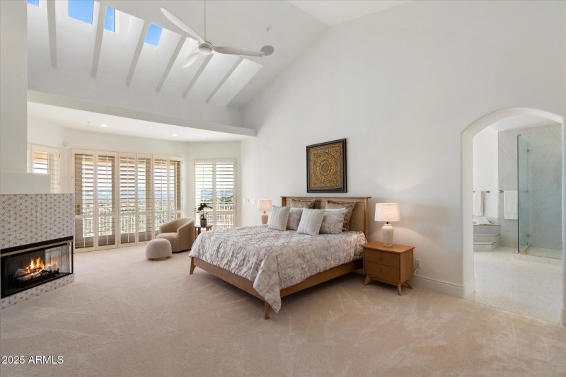 Primary w/ Skylights, Balcony Access