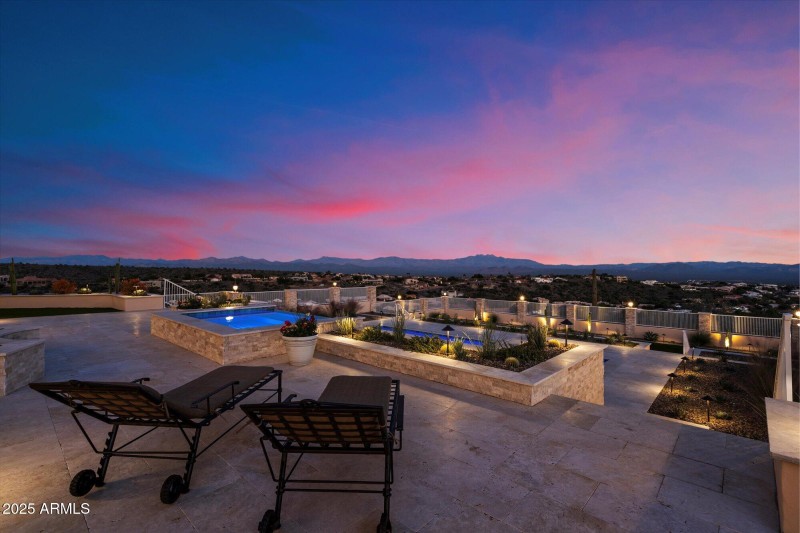 Custom Spa with Water Features