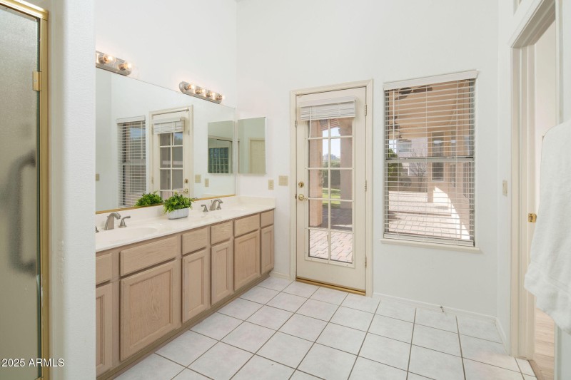 Primary Suite Bathroom