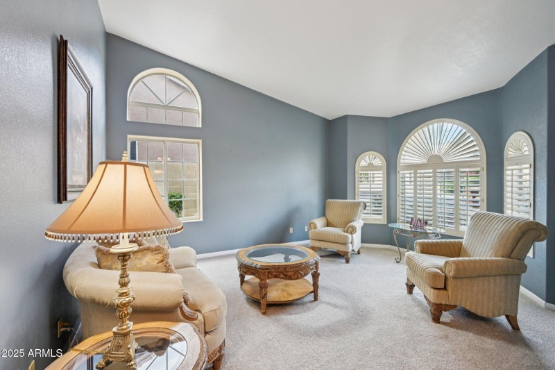 5-web-or-mls-E Briarwood Ter-S2711-006