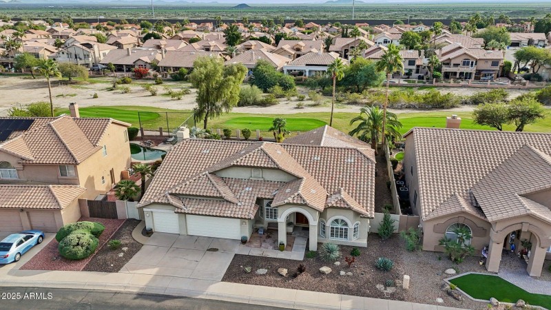 38-web-or-mls-E Briarwood Ter-S2711-053