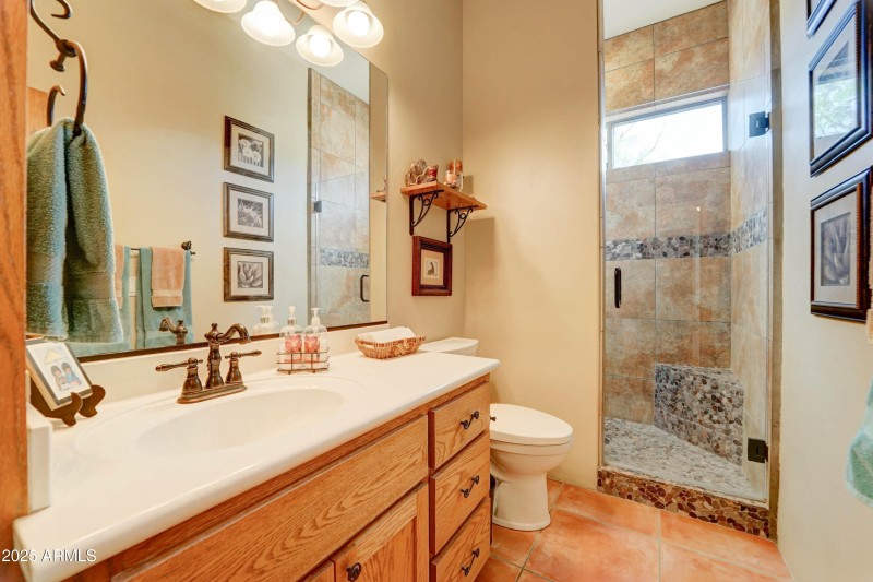 5098 E Fourth Ave-34