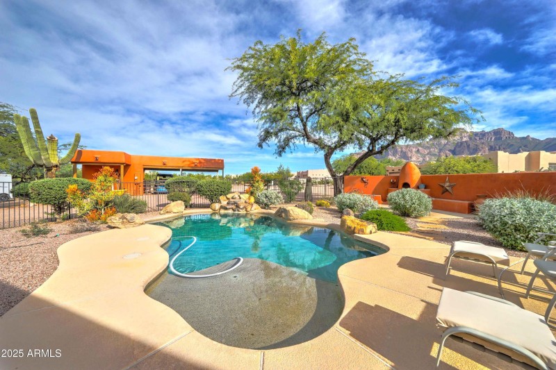 5098 E Fourth Ave-43