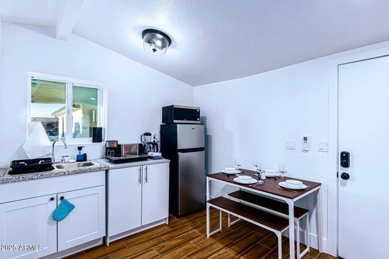 WhatsApp Image 2025-11-06 at 15.39.00