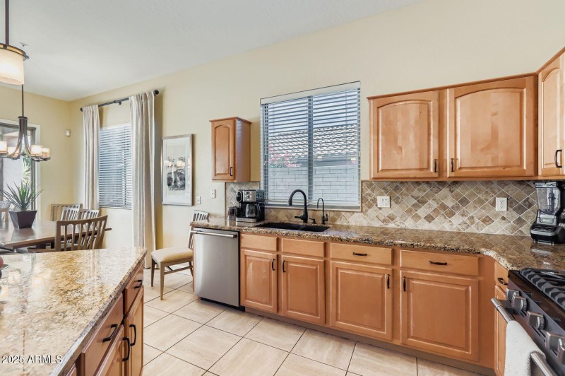 Plenty of counterspace