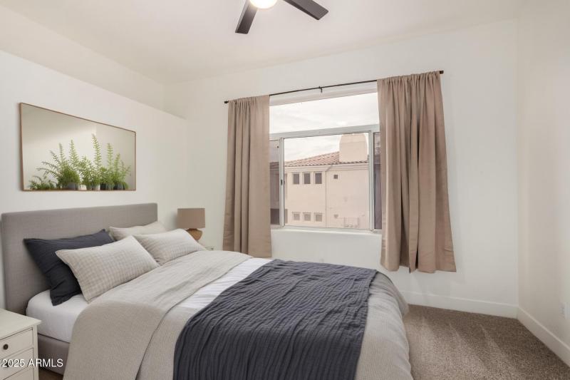 1747 E NORTHERN Avenue 263