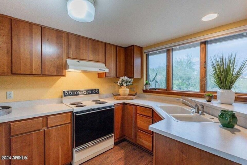 Guest Casita Kitchen2