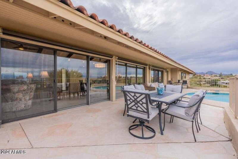 Wall of Windows - Back Patio