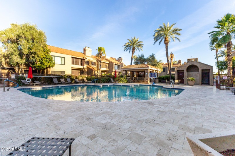 5122 E Shea Blvd 2097