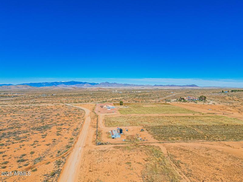 004 - 2909 E. Country Club Drive - Drone