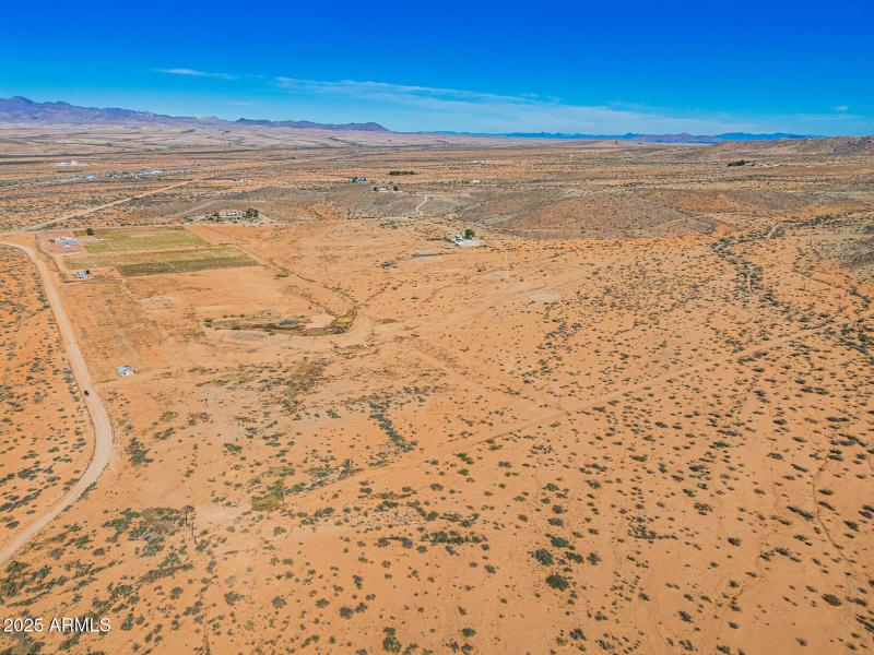 023 - 2909 E. Country Club Drive - Drone