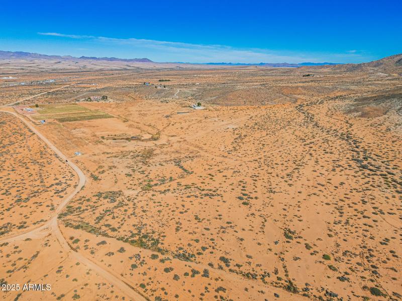 024 - 2909 E. Country Club Drive - Drone