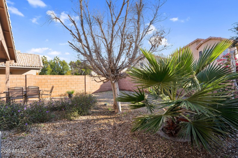 28-web-or-mls-16629 S 44th Pl-29