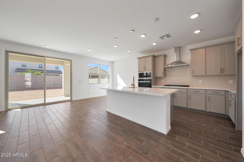 PHX_Pinnacle_Lot 2084_Lagoon_4153_Kitche