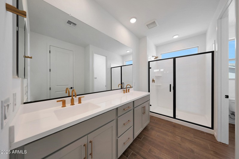 PHX_Pinnacle_Lot 2084_Lagoon_4153_Owners