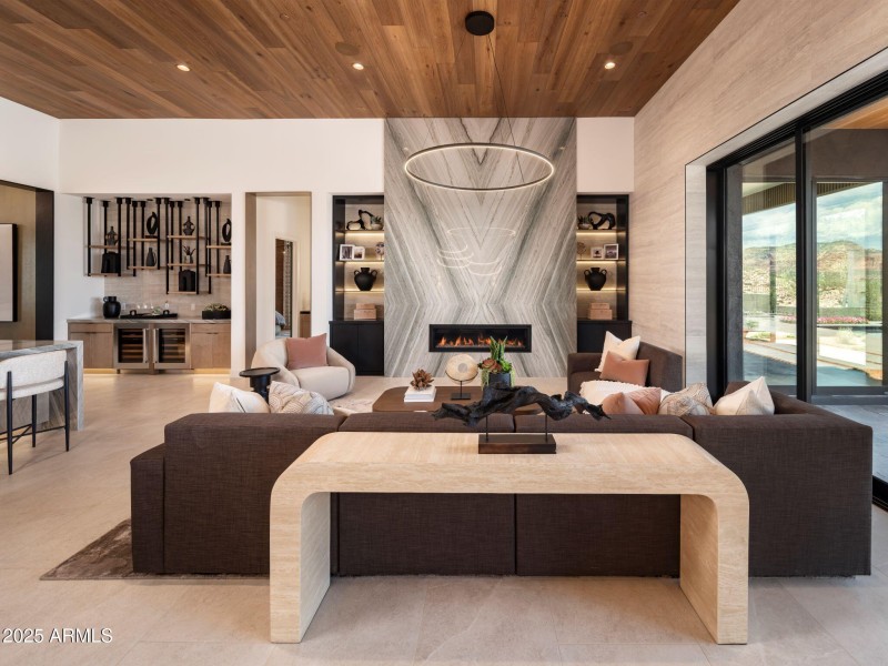 Great Room W Wall Fireplace