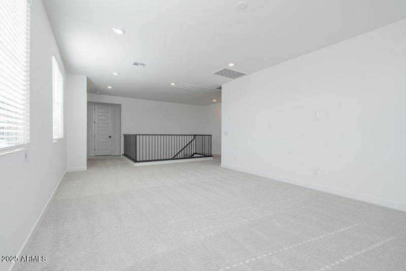 Tri Pointe Terraza 30 - Loft-2MLS