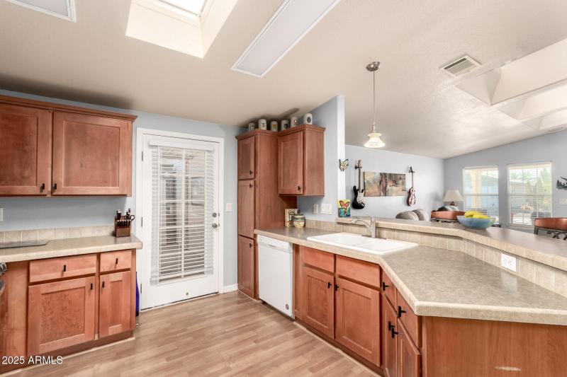 3301 S Goldfield Rd #2122