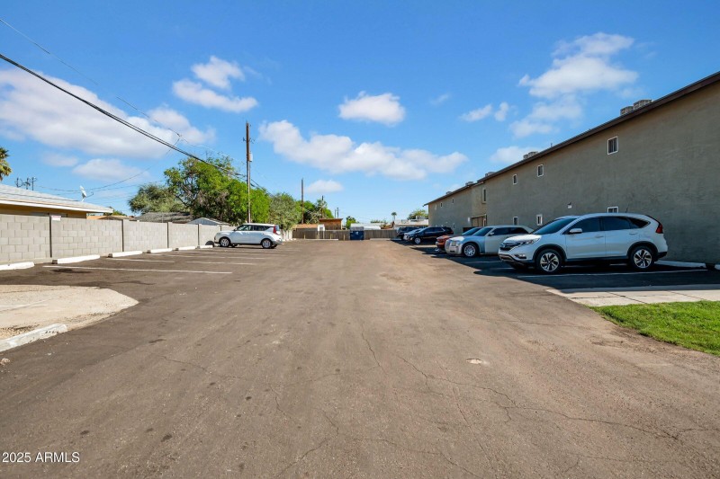 8-custom-2234 W Hazelwood St-8