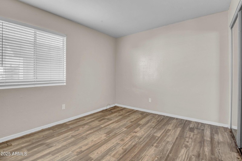 17-custom-1253 W Pierce St-17