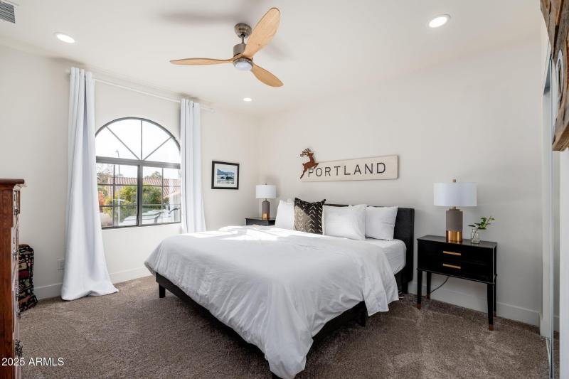 5010 E Nisbet Rd - 33