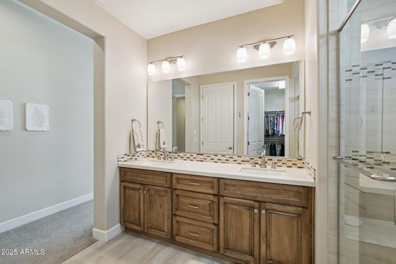 22-web-or-mls-W Berkeley Rd-S1712-022