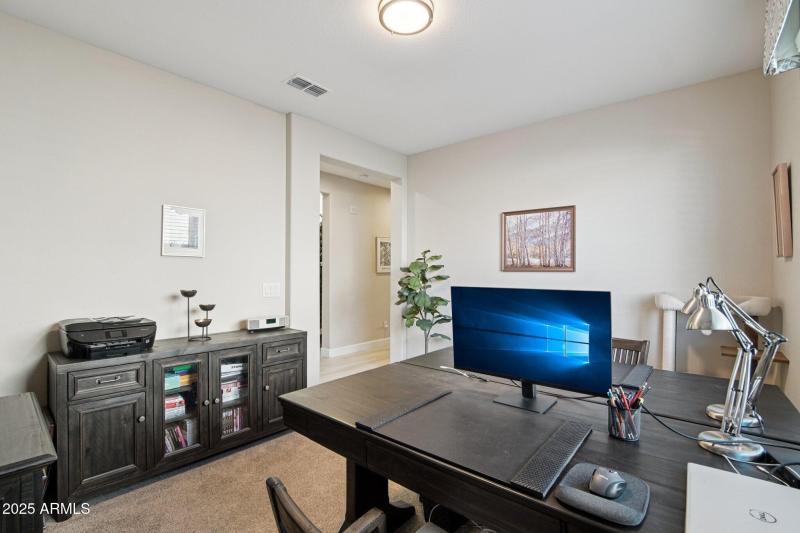 24-web-or-mls-W Berkeley Rd-S1712-024