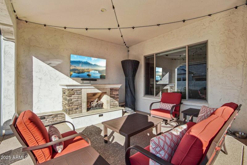 28-web-or-mls-W Berkeley Rd-S1712-028