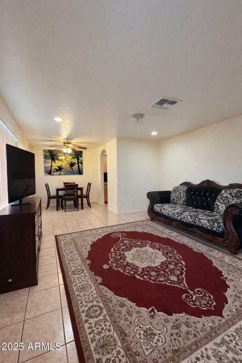 F5B89E18-6702-4127-8B60-5BC7BE520398