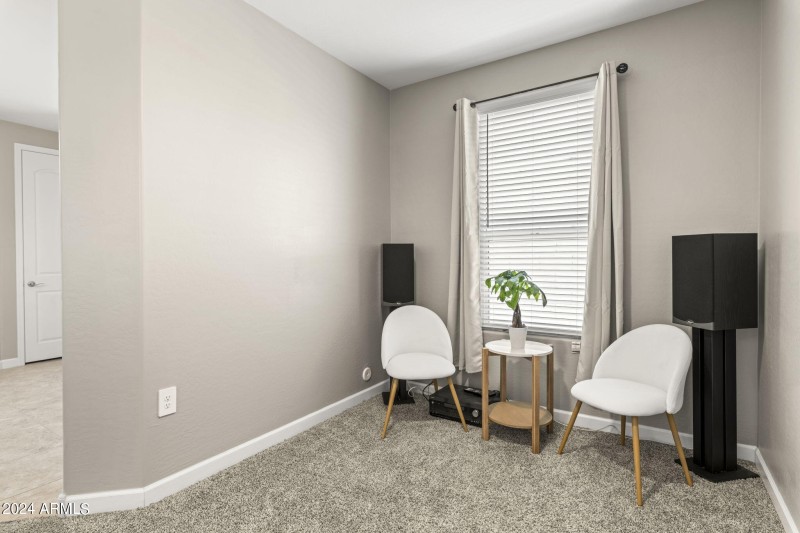 19-web-or-mls-37750-w-san-alvarez-ave