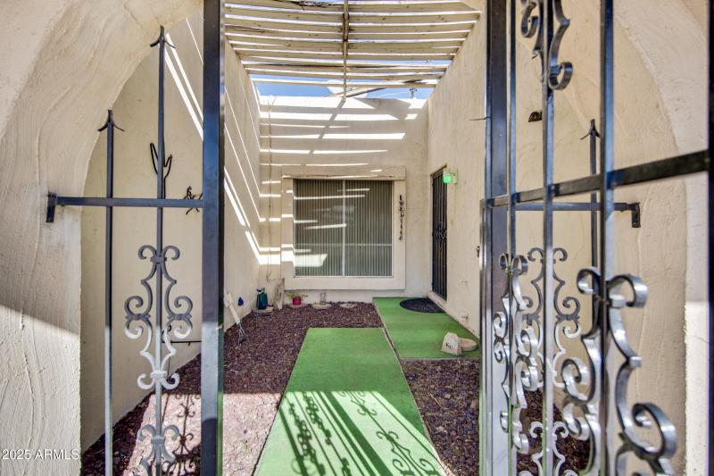 3673 S Roosevelt St-4