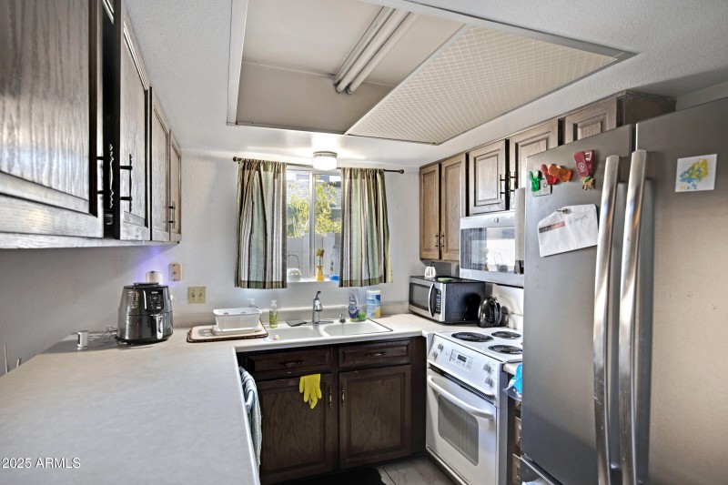 3673 S Roosevelt St-16