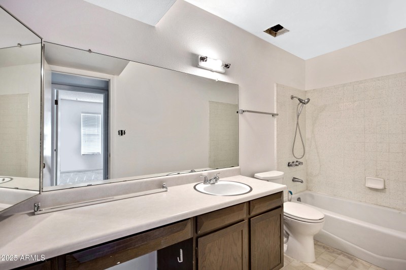 3673 S Roosevelt St-45