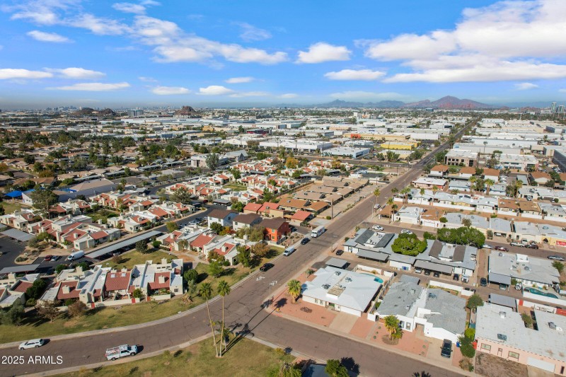 3673 S Roosevelt St-63