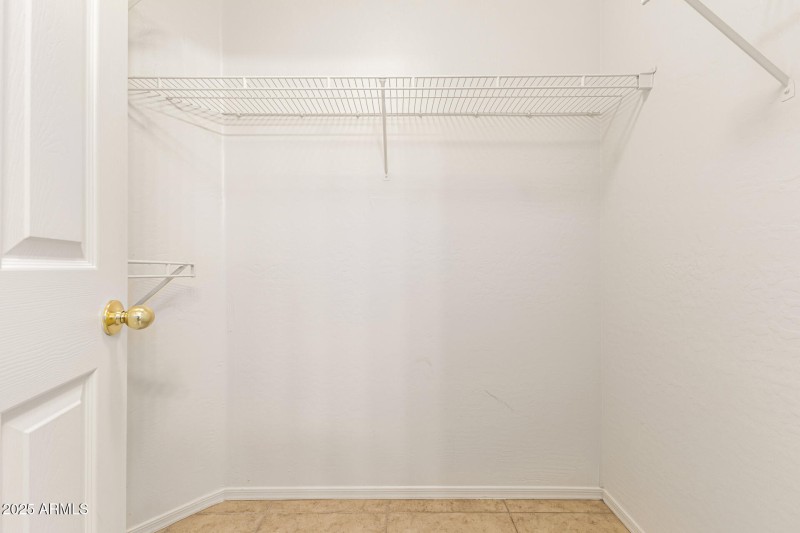 Walk-in Primary CLoset