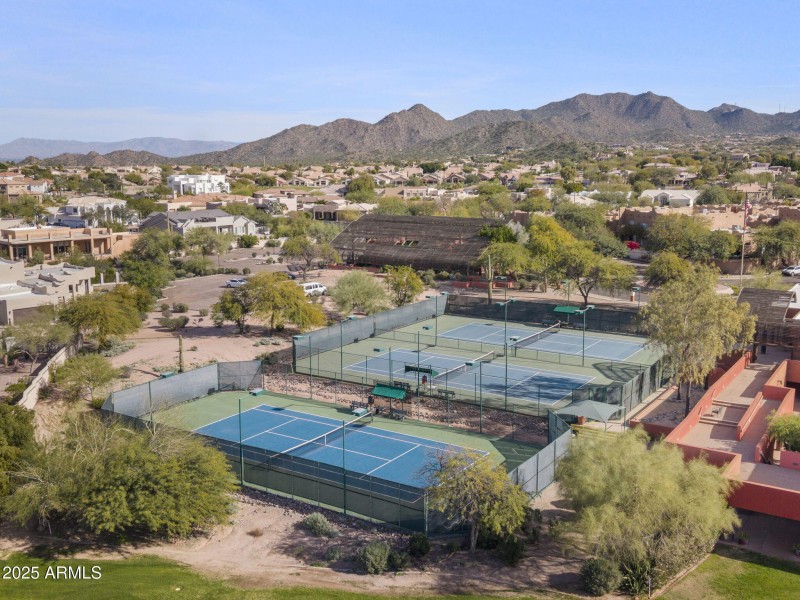 Country Club Tennis Courts