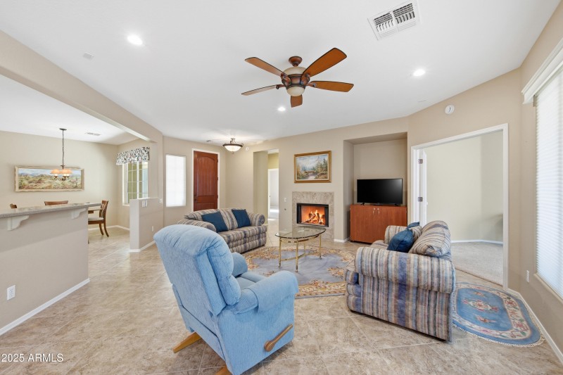 13_dsc_7847_with_fire