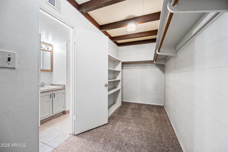 18-1101EBHR8-ocupix-