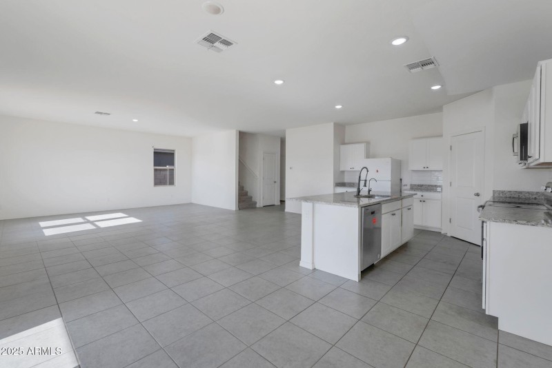 4-web-or-mls-Qp-5803