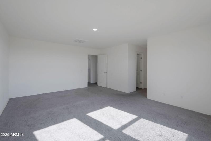 11-web-or-mls-Qp-5723