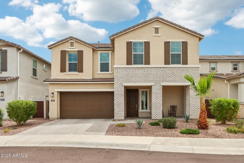 5-web-or-mls-E Muriel Dr-S0409-003