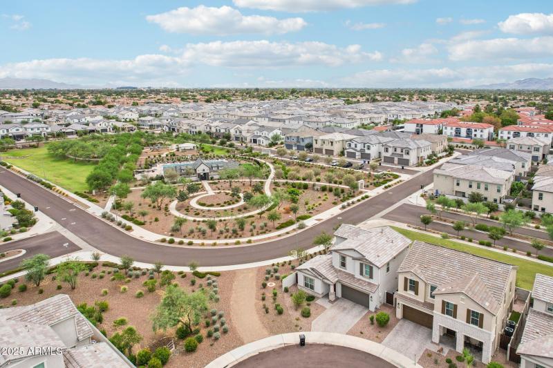 47-web-or-mls-E Muriel Dr-S0409-045