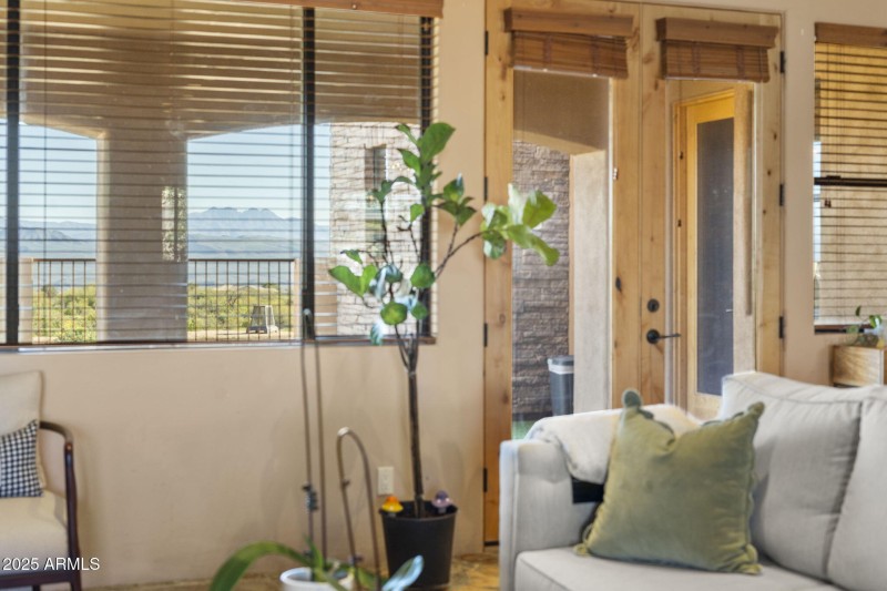 53-web-or-mls-16215-e-saguaro-vista-ct