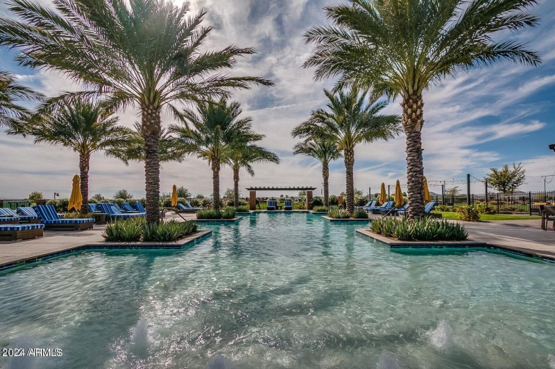 20220207035411352969000000-o