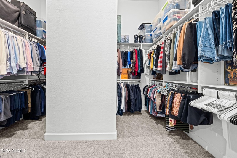 47-web-or-mls-251215-2521-E-Turnberry-Dr