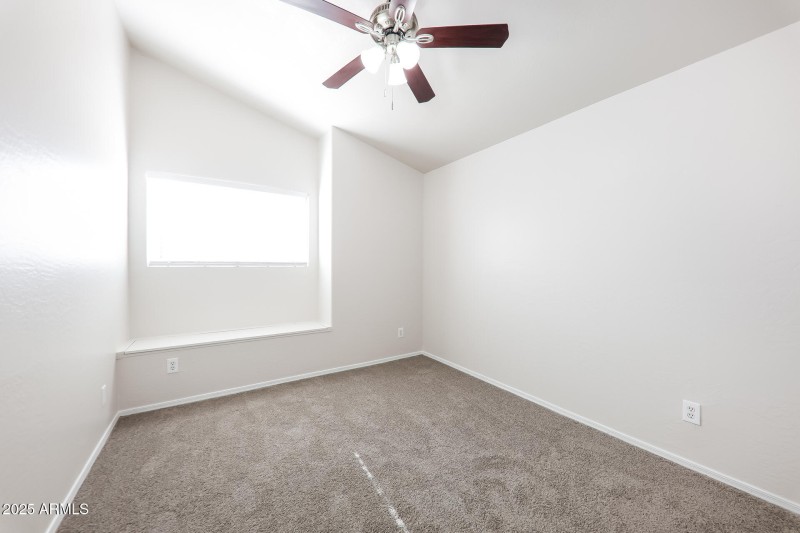 021-photo-bedroom-15030705