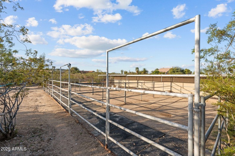 35740 S Calico Circle