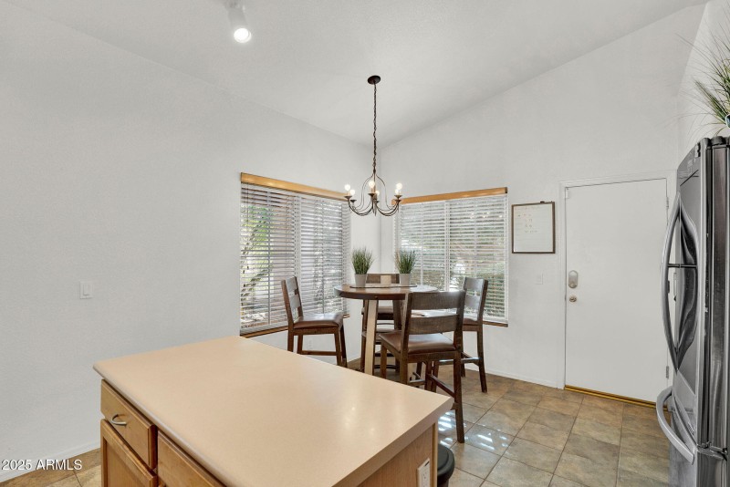 11-web-or-mls-1714 W Hiddenview Dr-9