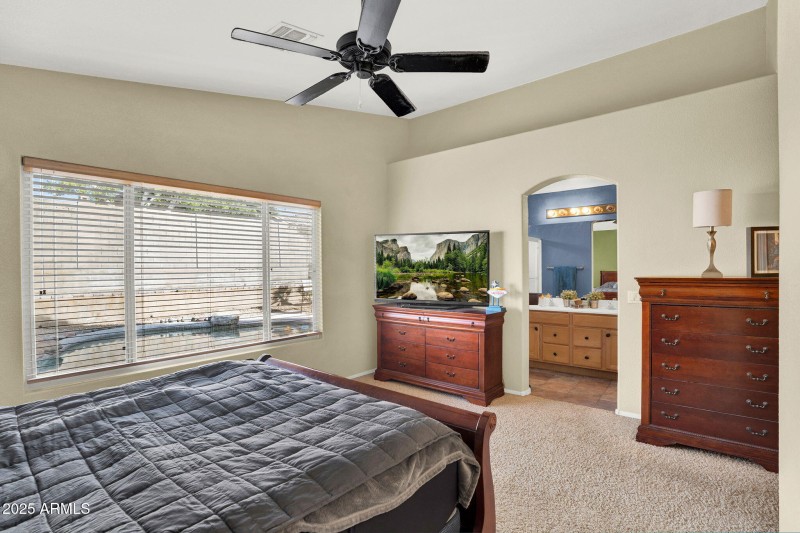 16-web-or-mls-1714 W Hiddenview Dr-16